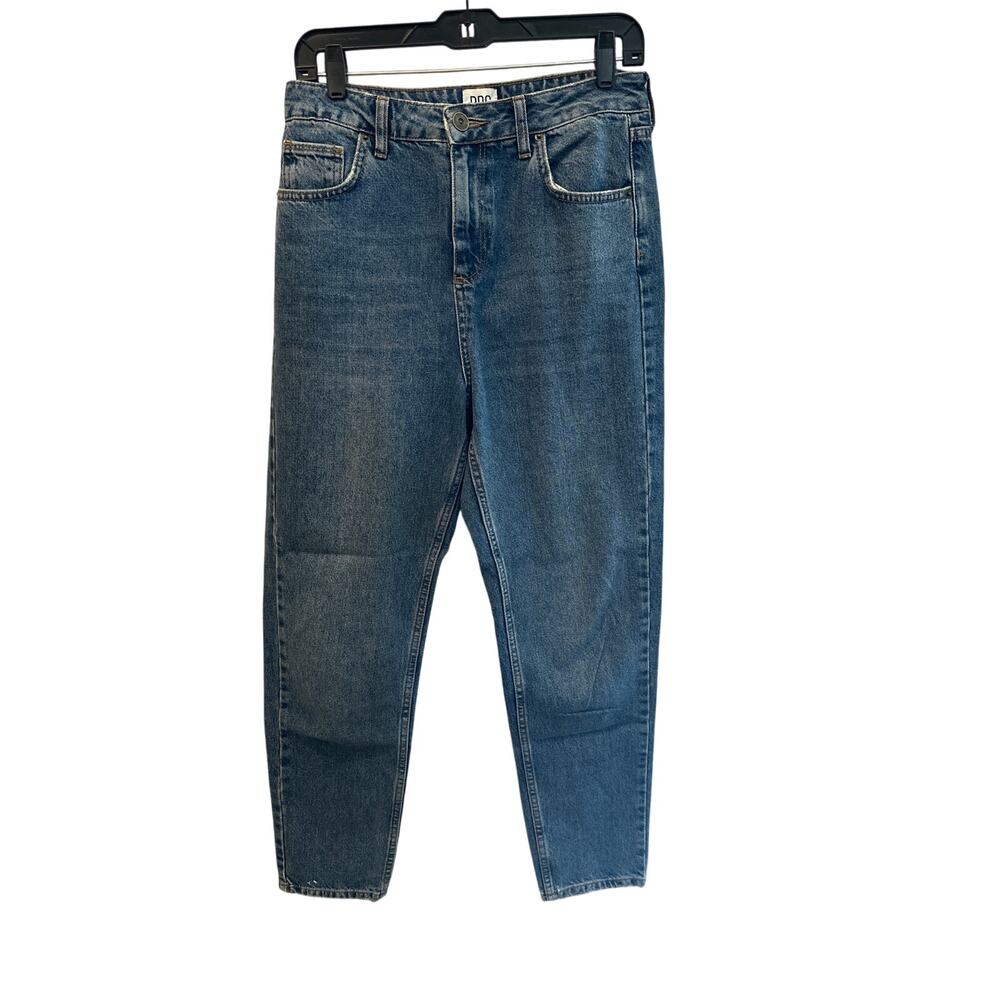 ⭐️ Women’s BDG ( Urban Outfitters ) Mom Jeans Size 29X32